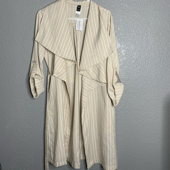 Windsor Jackets & Blazers - Cream and white color coat/cover up